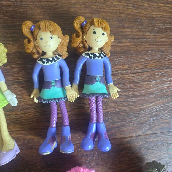 Groovy Girls Mini Dolls Huge Bundle 13 Dolls + Bed Horse - Picture 4 of 10